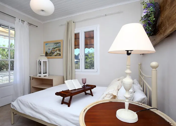 Ailanto Σπίτι διακοπών